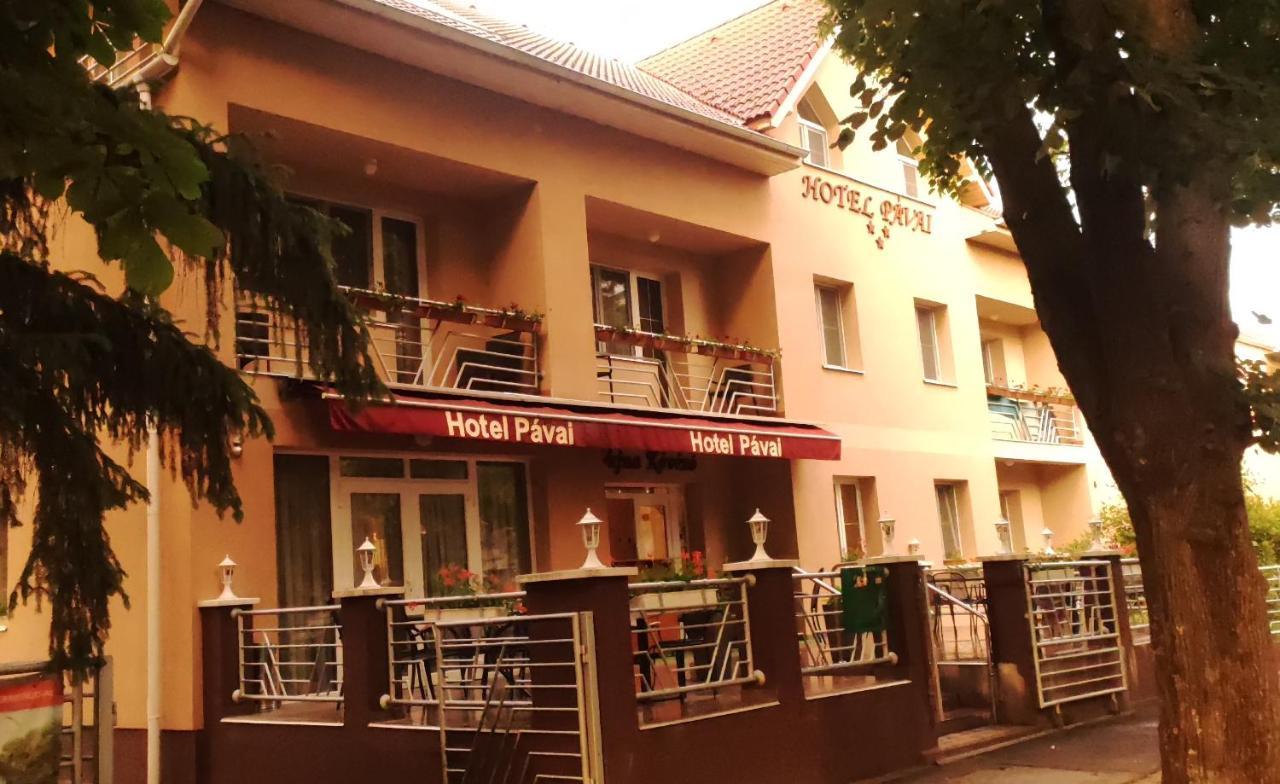 Hotel Pavai Hajduszoboszlo Exterior photo