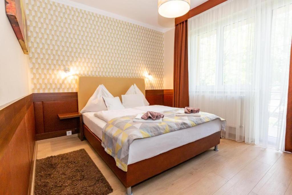 Hotel Pavai Hajduszoboszlo Exterior photo